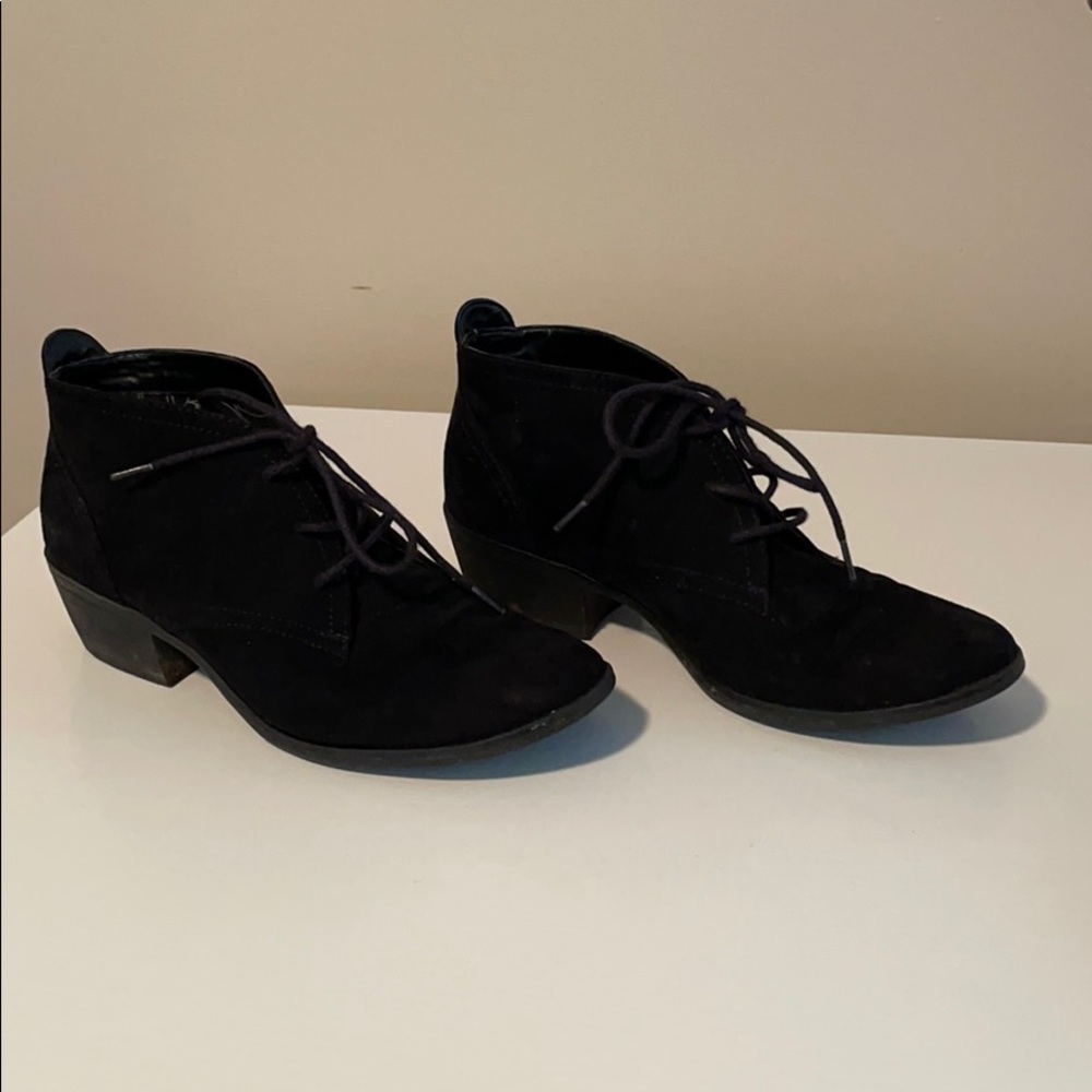 X-Appeal black tie booties